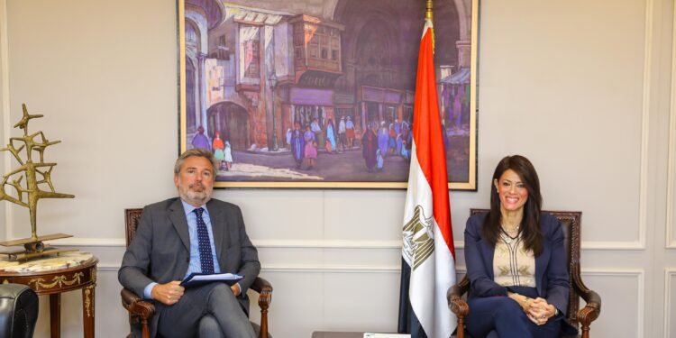 المشاط تناقش مع السفير الإيطالي بالقاهرة تفعيل خطة ماتي