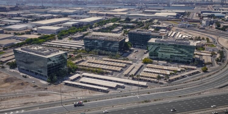 “الأهلي صبور” و”ريدكون” تعتزمان إنشاء مناطق حرة خاصة في مصر