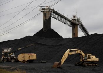470 مليار دولار قروض من البنوك للشركات العاملة بالفحم خلال 3 أعوام