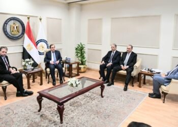 وزير البترول يبحث مع “بيكر هيوز” التعاون المشترك لخفض انبعاثات الكربون