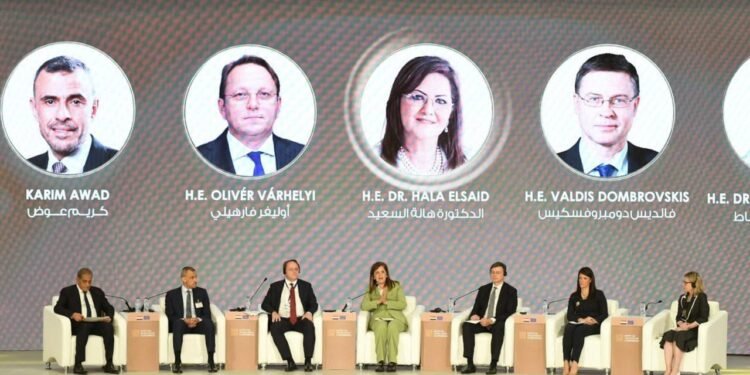 المشاط: البنك الأوروبي استثمر 119 مليون دولار في شركات مصرية في أوروبا