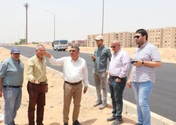 وزير الإسكان: جولات تفقدية بمشروعات التطوير بمدن القاهرة الجديدة