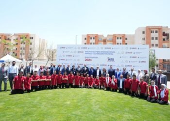 ماونتن فيو تفتتح أول مدرسة تكنولوجية متخصصة في إدارة المنشآت والمسطحات الخضراء