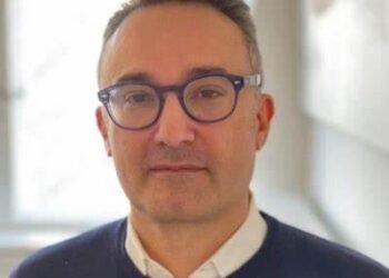 أستاذ اقتصاديات الأعمال في جامعة برونيل يناقش اقتصاديات التحول لبدائل التدخين التقليدي