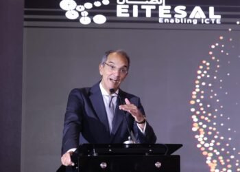 وزير الاتصالات يشارك في احتفالية جمعية اتصال بمناسبة مرور 20 عاما على تأسيسها