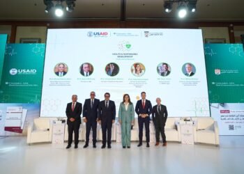 معهد التخطيط: العالم 8 مليار نسمة مما يجعل التحديات الصحية أكثر إلحاحًا من أي وقت مضى