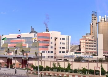 أبو قير للأسمدة توافق على إحلال الهيدروجين للغاز الطبيعي وإنشاء محطات طاقة شمسية