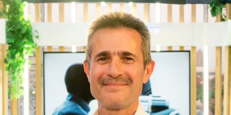 إلكترولكس جروب مصر تواصل مشاركتها السنوية في احتفالات اليوم الوطني السويدي