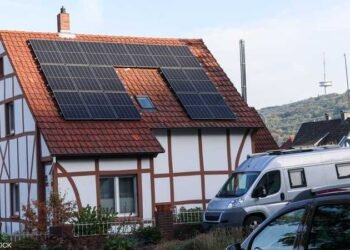 ارتفاع قياسي في عدد محطات الطاقة الشمسية المنزلية بألمانيا