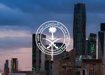 “PIF” يوقع 3 مشاريع جديدة لتوطين صناعات الطاقة المتجددة في السعودية