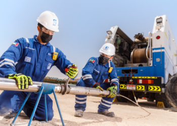 “أدنوك للحفر” تفوز بعقد قيمته 2.7 مليار درهم في حقل زاكوم البحري