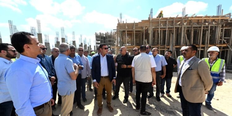 وزير الإسكان يتفقد الموقف التنفيذى لوحدات “سكن لكل المصريين” بمدينة برج العرب الجديدة
