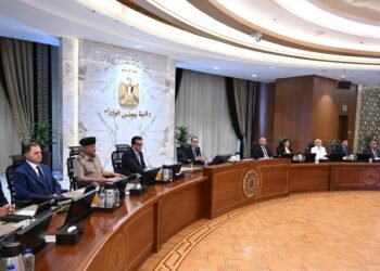 مجلس الوزراء يوافق على 5 مشروعات لاتفاقيات التزام بترولية بقيمة 200 مليون دولار