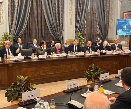 البترول: حفر 586 بئراً استكشافية للغاز والزيت باستثمارات 2,7 مليار دولار حتى 2030