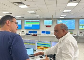 محمود عصمت: محطة كهرباء العاصمة الإدارية تمد الشبكة القومية للكهرباء بـ 4800 ميجاوات