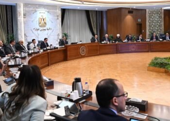 وزير الإسكان يشارك في ندوة الدليل الإرشادي لتصميم المستشفيات والمنشآت الصحية