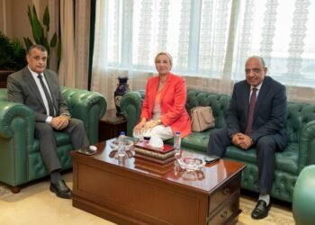 الكهرباء: نسعي لخفض إستهلاك الوقود والإعتماد على الطاقات النظيفة