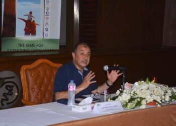 قطاع الأعمال العام: حريصون على النهوض بصناعة الدواء وتطوير نظم العمل وزيادة الإنتاج