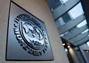 صندوق النقد يراجع خفض رسوم قروضه لمصر وكبار المقترضين
