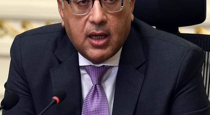 رئيس الوزراء يستعرض تقريراً توصيات تقرير تحليل البيئة القُطري وتقييم سياسات النمو الأخضر في مصر