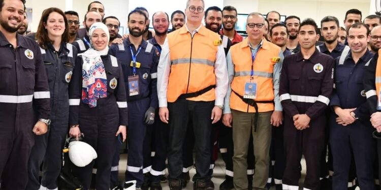 39 مليار دولار قيمة استثمارات وزارة البترول بالشراكة مع إيني الإيطالية