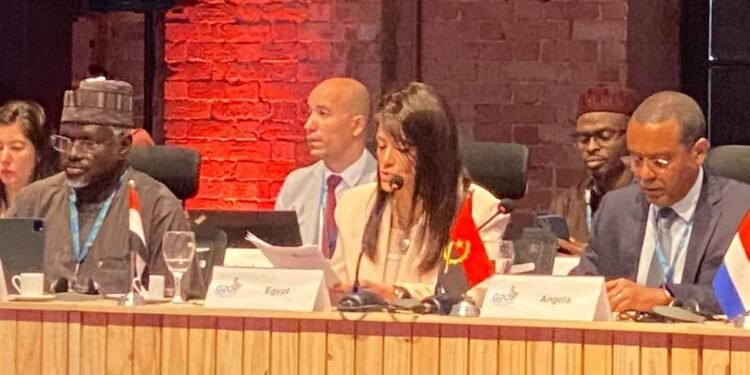 التخطيط: 19% نسبة تمويلات الشركاء الدوليين لتنفيذ مشروعات الإدارة المستدامة