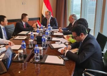 وزير الاتصالات