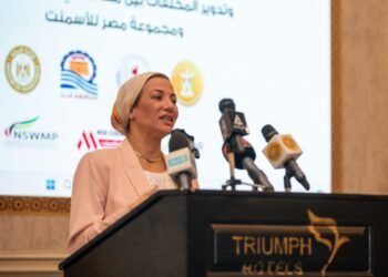 البيئة: صناعة الأسمنت وتدوير المخلفات تعطى قيمة مضافة للمنتج المصري