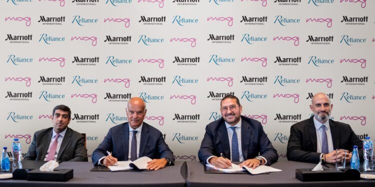 ماريوت الدولية وريلاينس فينشرز يوقعان اتفاقية لافتتاح فندق موكسي في القاهرة