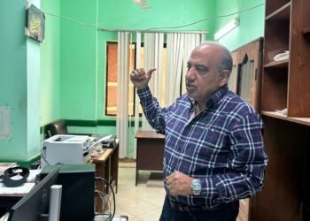 وزير الكهرباء يتفقد قطاع شبكات المدن الجديدة بالعاشر من رمضان