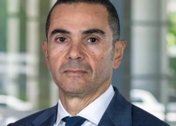 السيرة الذاتية لوزير الاستثمار والتجارة الخارجية حسن الخطيب