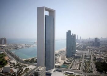 4 عمالقة طاقة يشاركون “أدنوك” بمشروع الرويس للغاز في أبوظبي