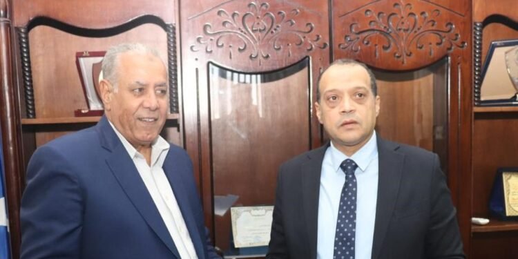 الغرفة التجارية بسوهاج توقع بروتوكول تعاون مع غرفة السويس لتبادل الخبرات الإلكترونية