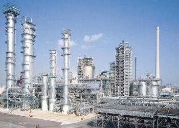 “أنابيب البترول” تستثمر 1.2 مليار جنيه لإنشاء خط جديد لنقل الخام