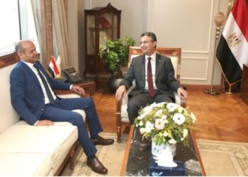 وزير التموين يستقبل رئيس البورصة المصرية ويبحثان تنشيط البورصة السلعية