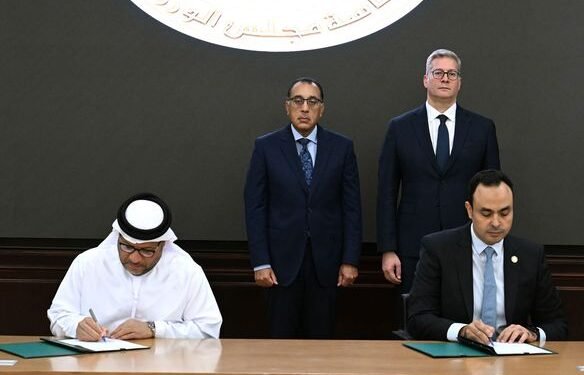 إنشاء منطقة لوجستية بترولية بالبحر المتوسط باستثمارات 3 مليارات دولار