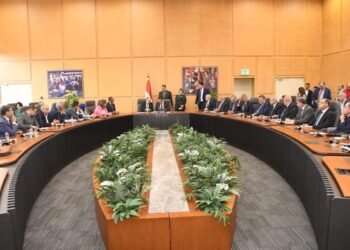 وزير الإسكان: حريصون على التواصل مع أعضاء البرلمان لتحقيق مصلحة المواطنين