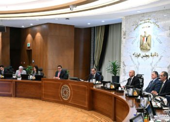 مدبولي: دعم الصناعة على أجندة أولوياتنا ولن يتم غلق مصنع إلا بقرار مني شخصيًا