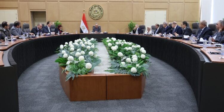 الكهرباء: نهتم ببرامج الصيانة ورفع كفاءة الشبكات وخفض الفاقد والحد من تكرار الأعطال