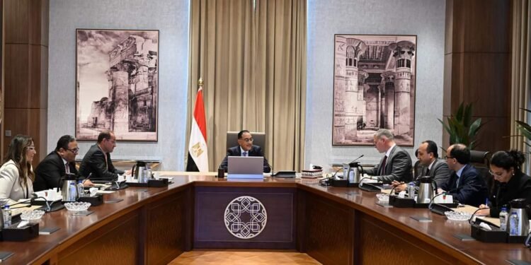 تطبيق إجراءات تحفيزية لزيادة إنتاج البترول والغاز الطبيعي… قريبًا