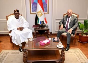 “سيراليون” تستعين بمصر لتنفيذ وتطوير مشروعات الطرق والكبارى بالعاصمة