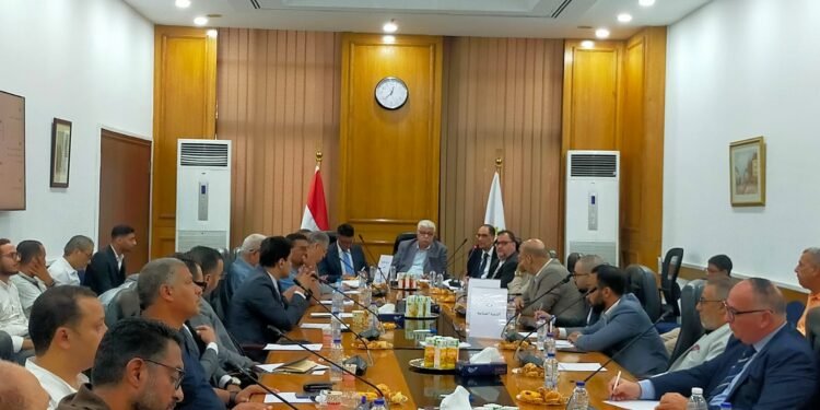 «شعبة الأدوات الكهربائية» تعقد اجتماعًا مع التنمية الصناعية لمناقشة تحديات القطاع