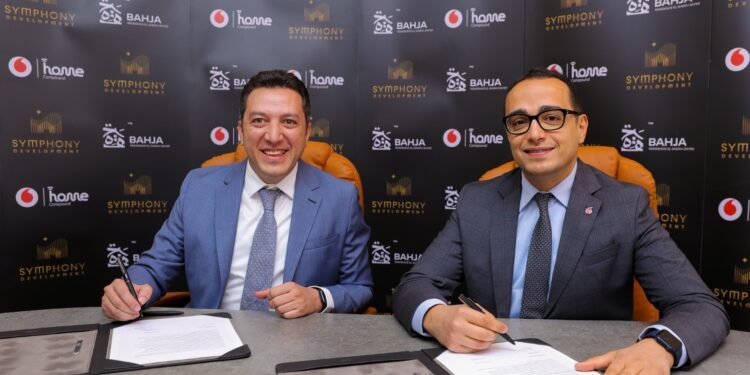 ڤودافون مصر تتعاقد مع “سيمفوني” للتطوير العقاري لتقديم خدمات الاتصالات في مشروع “بهجة”