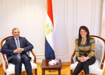 المشاط: تعزيز الاستفادة من منظومة الأقمار الصناعية في متابعة تنفيذ مشروعات الخطة الاستثمارية