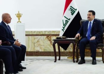 رئيس الوزراء العراقي يستقبل وزير  الصناعة والنقل ووفد من كبرى الشركات المصرية