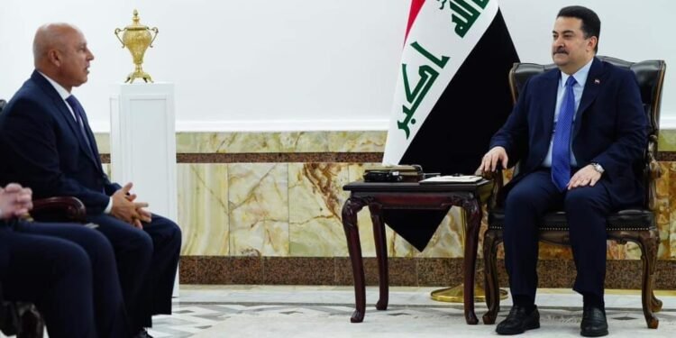 رئيس الوزراء العراقي يستقبل وزير  الصناعة والنقل ووفد من كبرى الشركات المصرية