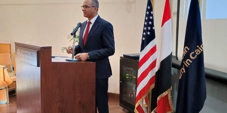 إسماعيل يشهد حفل ختام و تسليم شهادات البرنامج التدريبي لرفع قدرات المهندسين