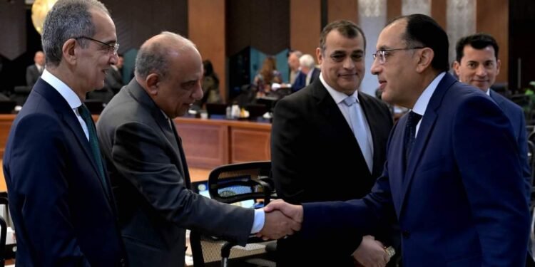 وزير الكهرباء تركيب أكثر من 186 ألف عداد كودى على مستوى الجمهورية منذ الشهر الماضي