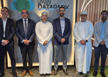 INTRO Technology و عُمان داتا بارك توقعان شراكة باستثمارات 450 مليون دولار