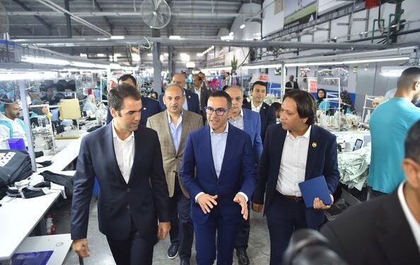 وزير الاستثمار يزور مصنع “جيد” لتصنيع الملابس الجاهزة باستثمارات 110 ملايين دولار